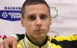 MLADI SPORTISTA (22) NASTRADAO U UKRAJINI! Talentovani <span style='color:red;'><b>kik-bokser</b></span> uzeo pušku bez obuke