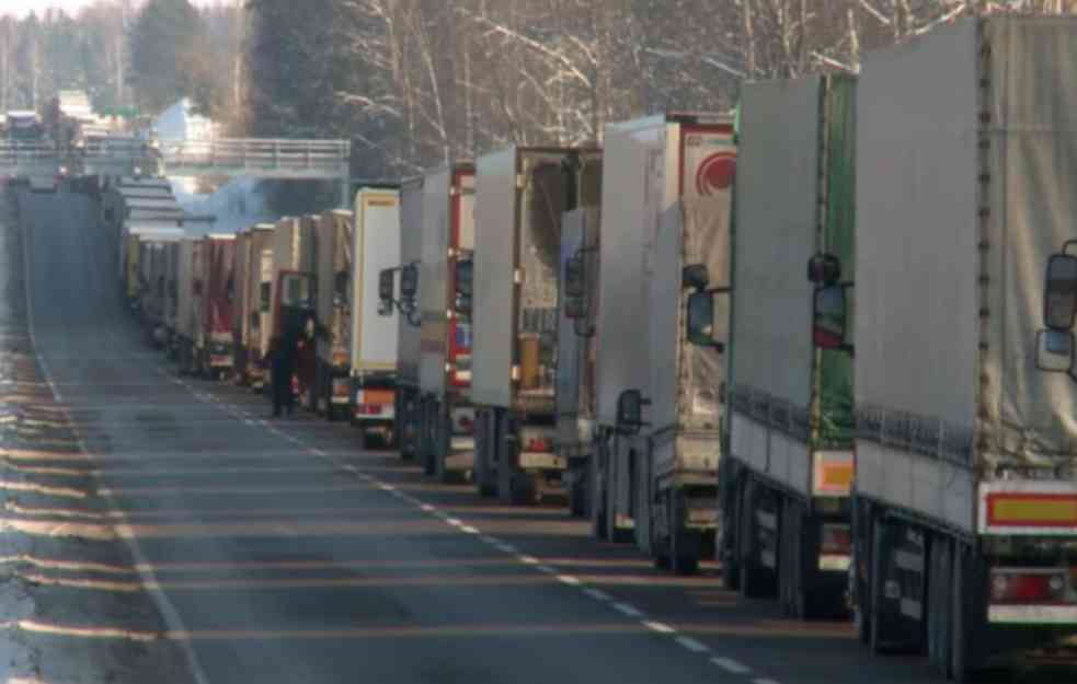  VOŽAČI, OPREZ: Duga čekanja kamiona na graničnim prelazima na IZLAZU IZ ZEMLJE 