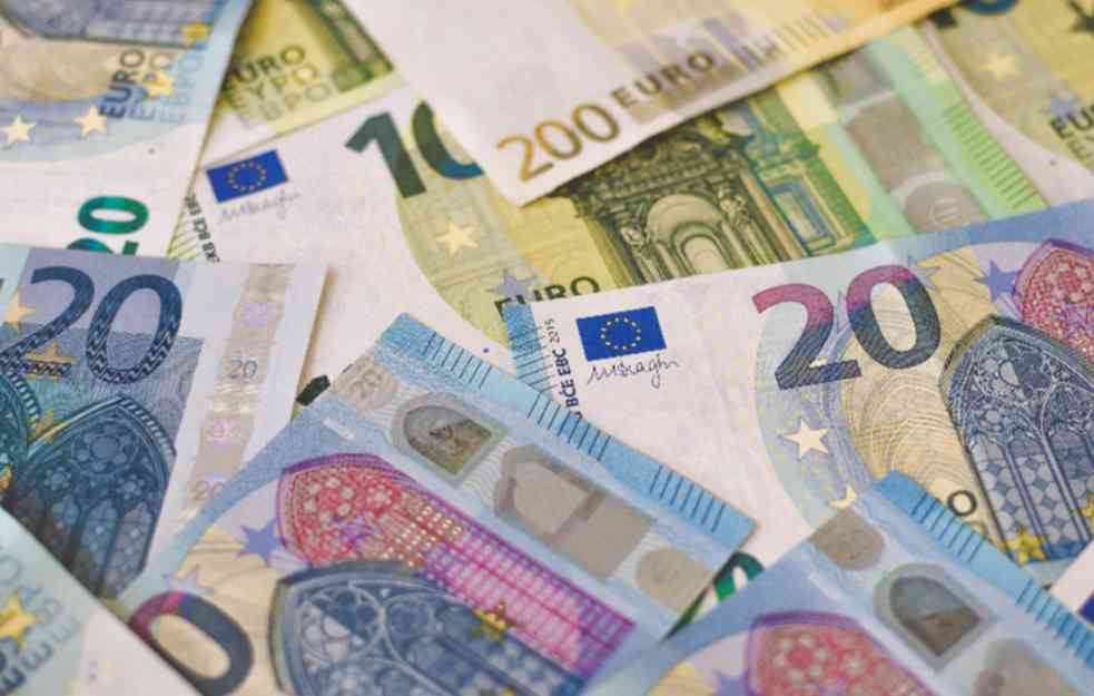 Evo koji je današnji kurs dinara prema evru