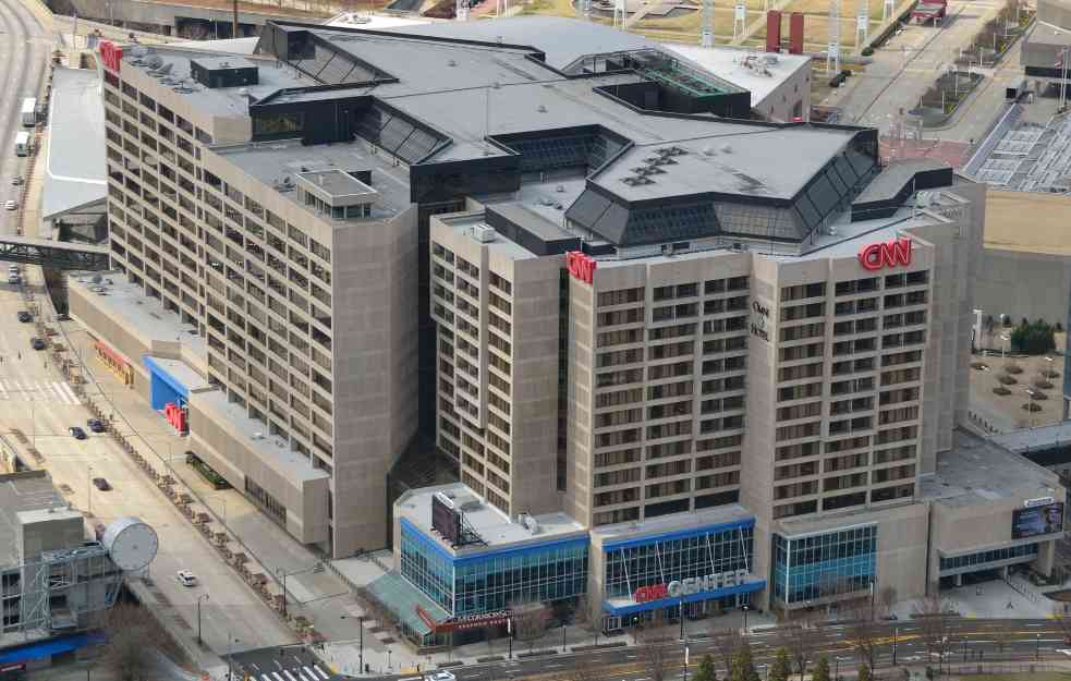 "Nije jasno šta se dogodilo": Američki CNN razgovarao s ekspertima o upotrebi zvučnog topa na protestu