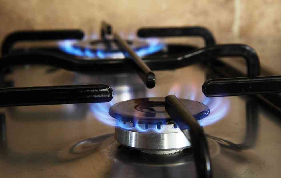 MANJE CENE ZA STRUJU I GAS! Evo ko sve ima pravo za umanjenje računa