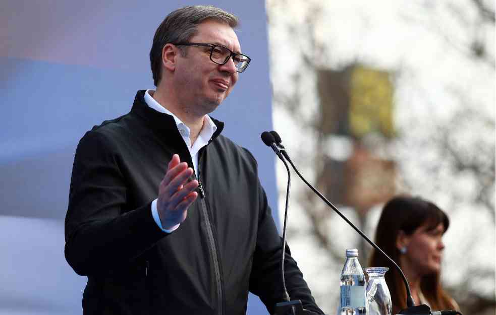 Vučić i Putin razgovaraju danas u 12 sati
