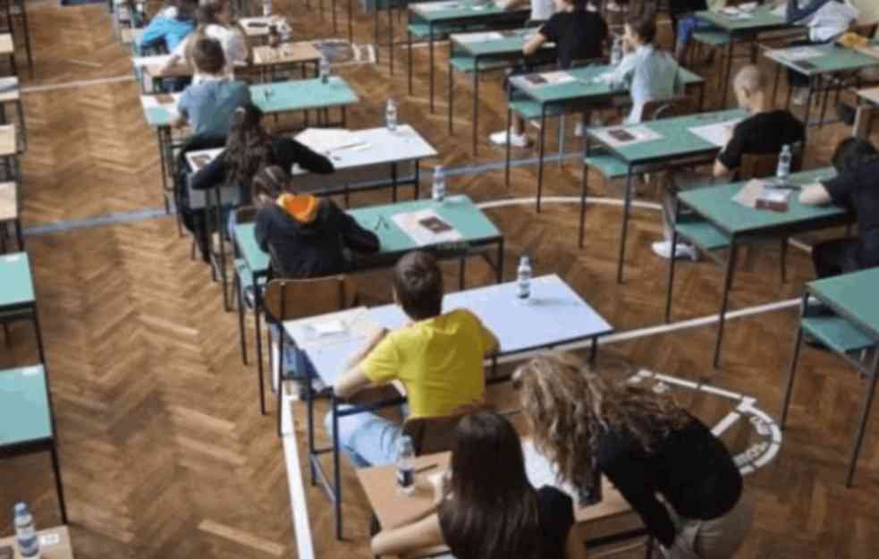 Učenici danas polažu test iz matematike: Ko sve pristupa ispitu osim osmaka?