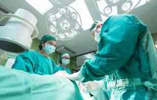 KONAČNO IZA REŠETAKA: Hirurg koji je tokom operacije izvadio pogrešan organ POSLE 8 GODINA odveden u zatvor