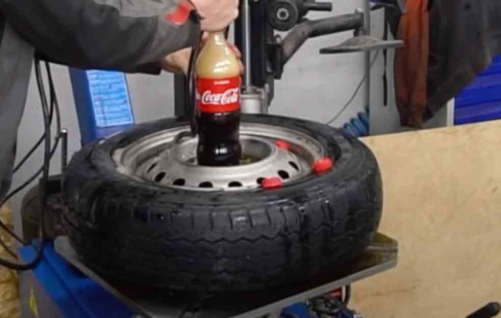 LUDI TRIK za pumpanje guma pomoću Koka-Kole i Mentos bombona (VIDEO)