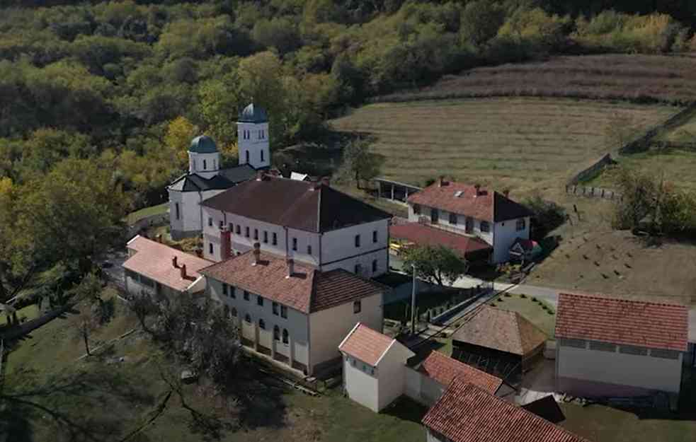 STARIJI OD HILANDARA I GRAČANICE: Manastir u srcu Srbije zovu NOVIM OSTROGOM, ovde se dešavaju ČUDA (FOTO)