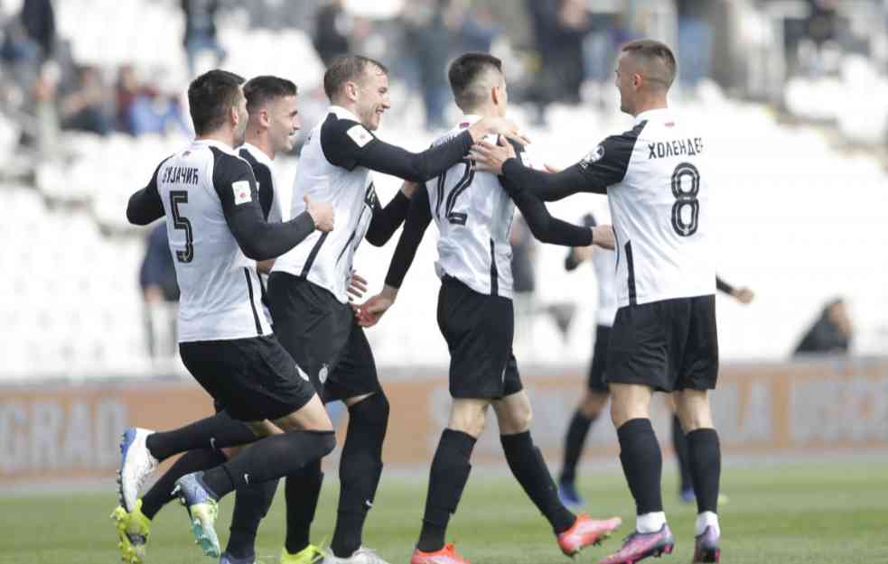 OPET TAJ VAR: Partizan savladao TSC u Humskoj, novi skandal bacio mrlju na utakmicu - gostima nije sviran ČIST PENAL? (VIDEO)