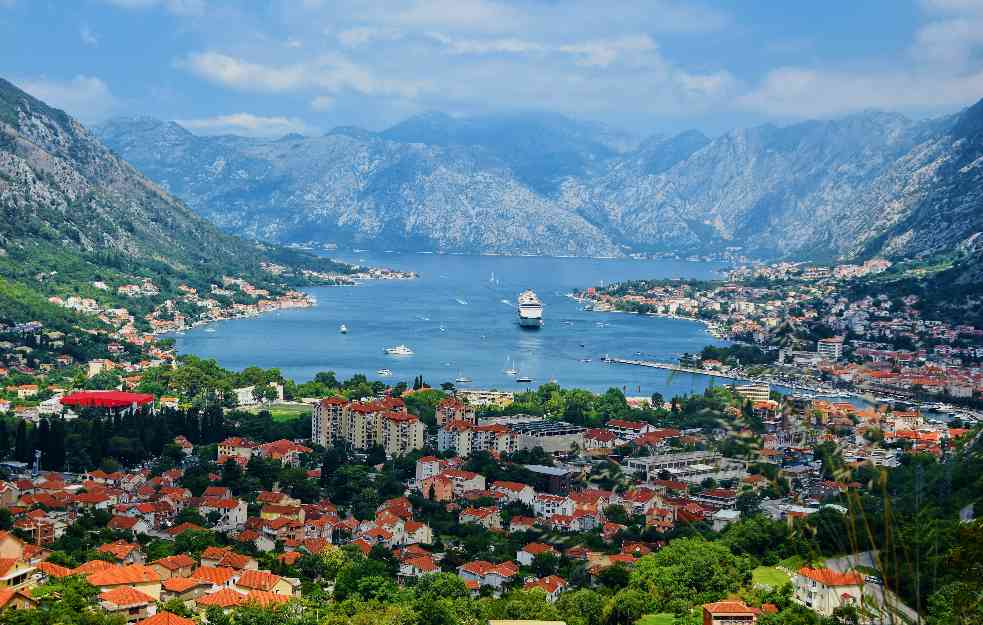 CRNU GORU ČEKA LOŠA TURISTIČKA SEZONA: Zbog sukoba u Evropi izgubiće ogroman novac, evo šta to znači za srpske turiste
