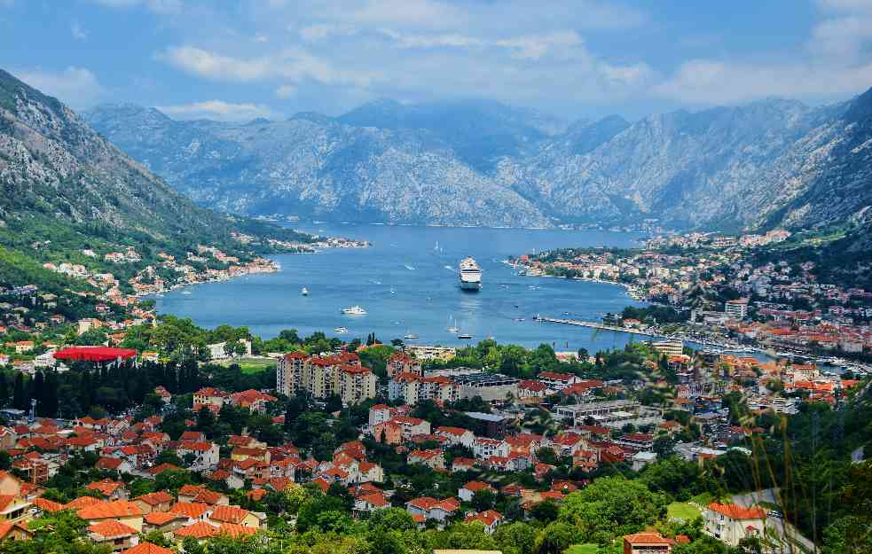 CRNU GORU ČEKA LOŠA TURISTIČKA SEZONA: Zbog sukoba u Evropi izgubiće ogroman novac, evo šta to znači za srpske turiste