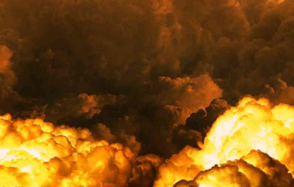 VATRENA STIHIJA PROGUTALA 20 KUĆA! Veliki požar u ruskom regionu Krasnojarska, u toku evakuacija