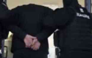 SKANDAL U BEOGRADU: Mladić koji je uz pretnju pištoljem <span style='color:red;'><b>opljačkao poštu</b></span>, konačno uhvaćen