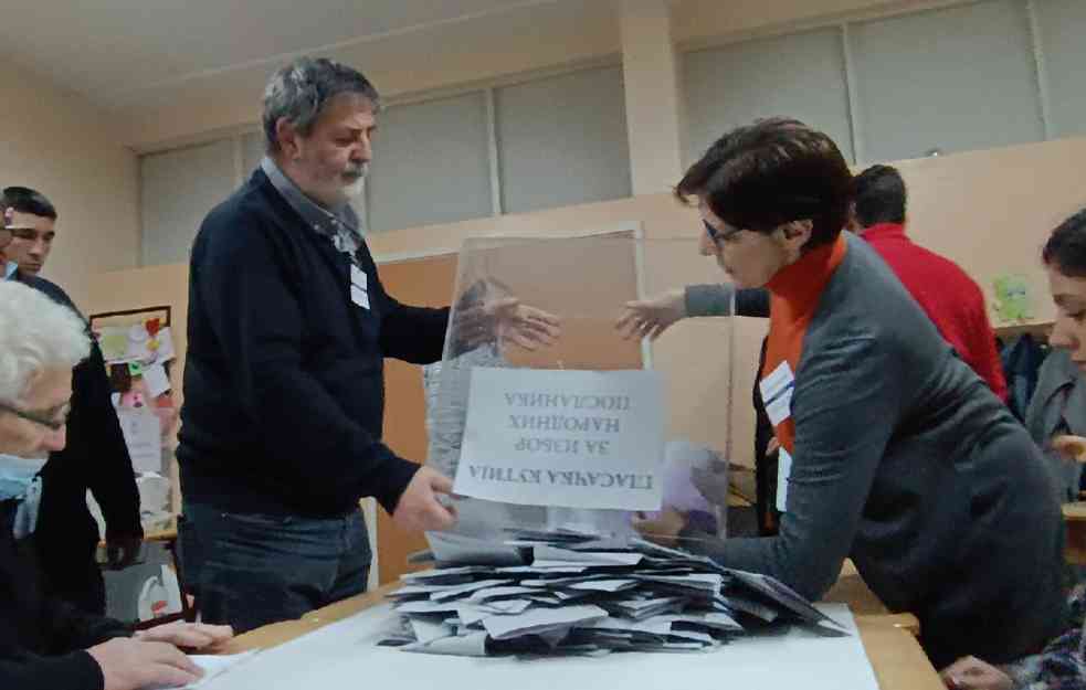 NAJNOVIJI REZULTATI ZA BEOGRAD: Tadić nije prešao cenzus, SNS i SPS imaju većinu? (FOTO)