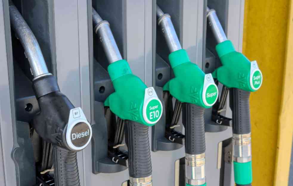 SADA I ZVANIČNO: Vlada Srbije usvojila novu Uredbu, ograničene cene goriva do kraja meseca (FOTO)