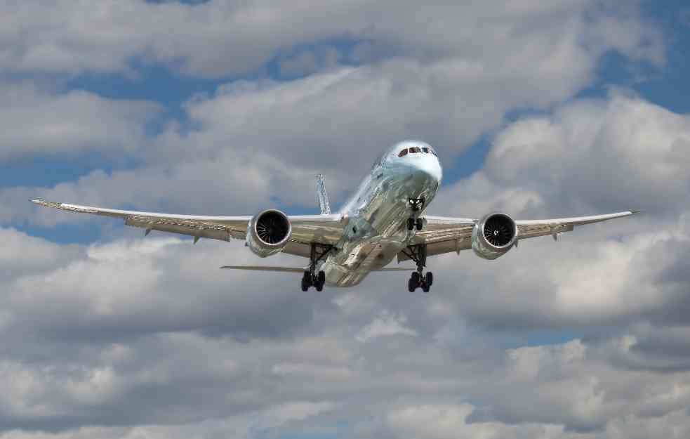 PONOVO DOJAVA O BOMBI: Avion na liniji Beograd - Moskva bezbedno sleteo na aerodrom Šeremetjevo