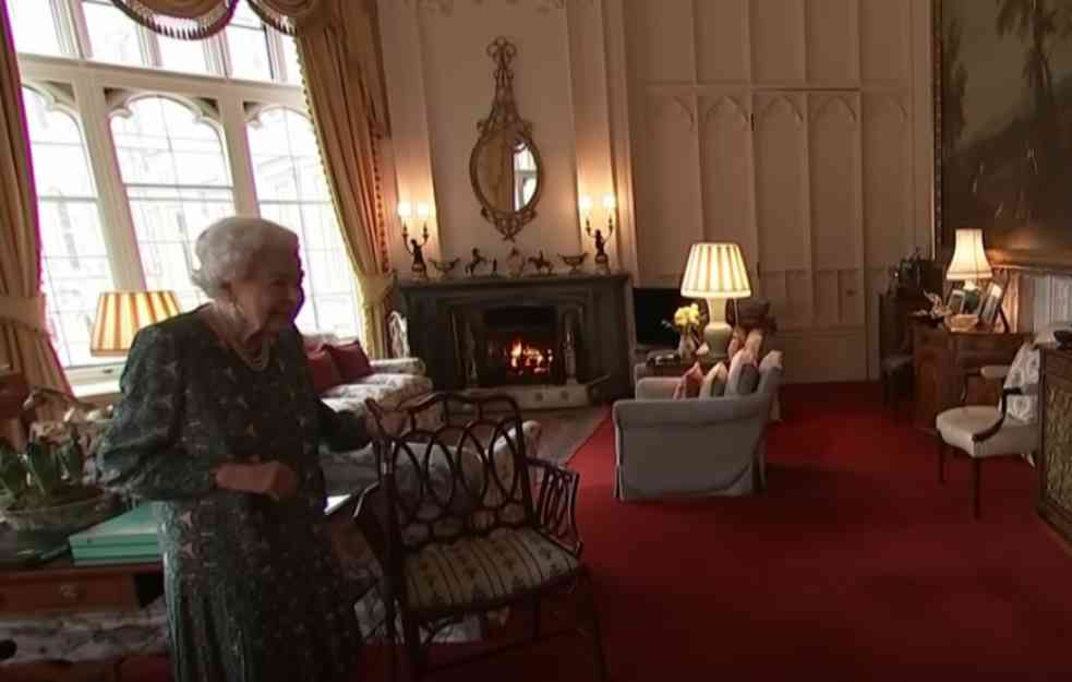 Neverovatne tajne spavaće sobe kraljice ELIZABETE: Na OVOME spava najdugovečnija britanska vladarka 