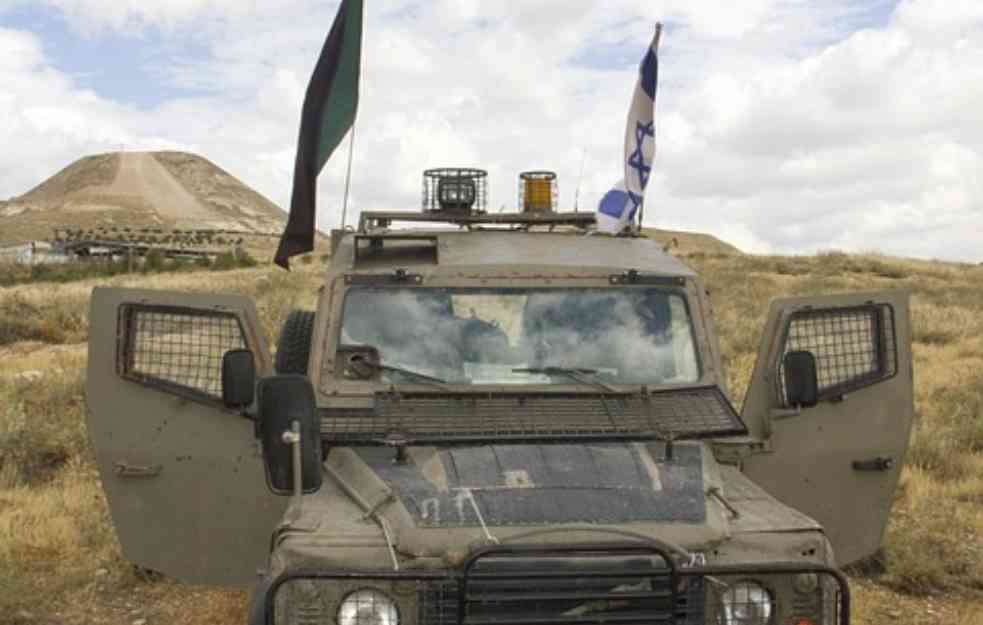 Izraelska vojska opkolila dom lidera Hamasa Jahje Sinvara