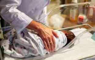 SKNDAL U PORODILIŠTU: Beba ispala iz ruku medicinskim radnicima pravo na pod, zadobila ozbiljne povrede