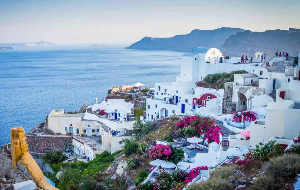 NOVE ODLUKE ZA ULAZAK U GRČKU: Planirate putovanje za praznike, a ne znate šta Vam je potrebno? Ovo je obavezno