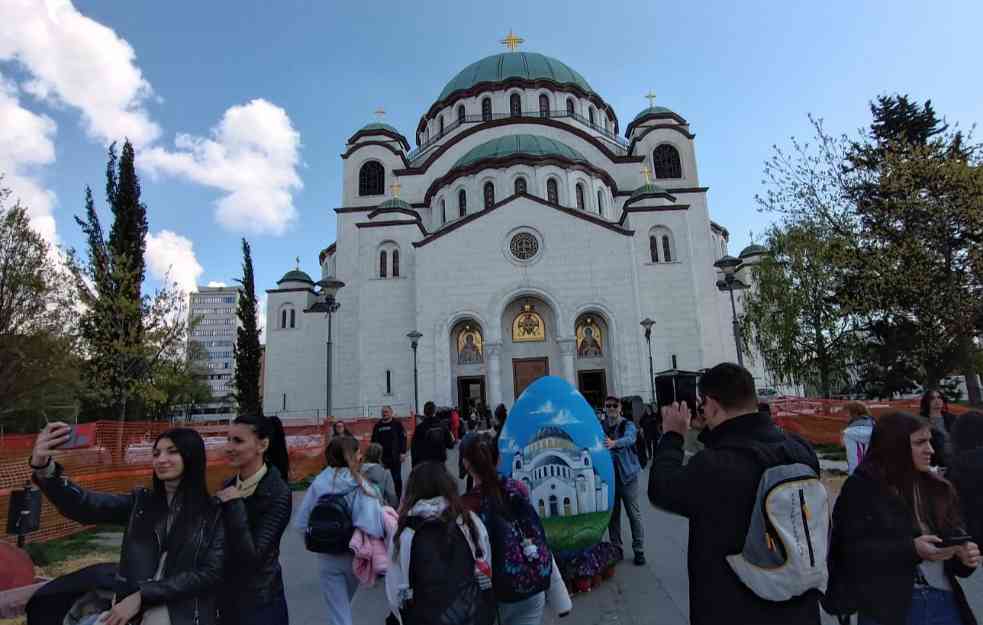 TOPAO VASKRŠNJI DAN: Pre podne sunčano, popodne nestabilno i sa kišobranom u ruci