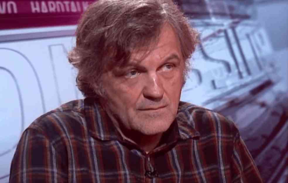 EKSKLUZIVA "GLASA"! KUSTURICA GLAVOM I BRADOM OD DVA DANA! Ovakvog ga retko ko pamti: Sarajevske poze iz mladosti (FOTO)  