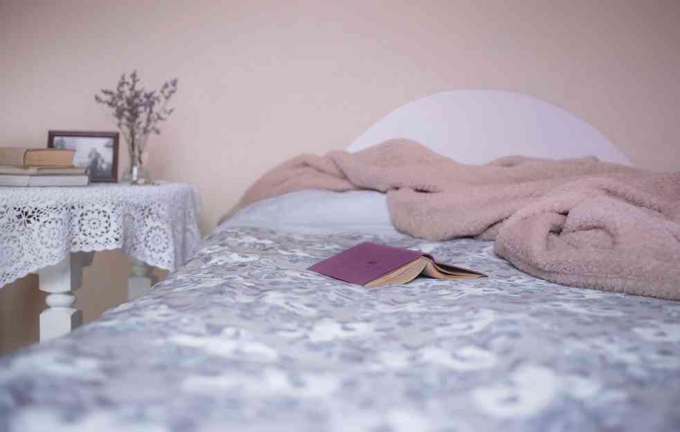 Strana kreveta: Ako je birate onda to ima važno značenje za vas