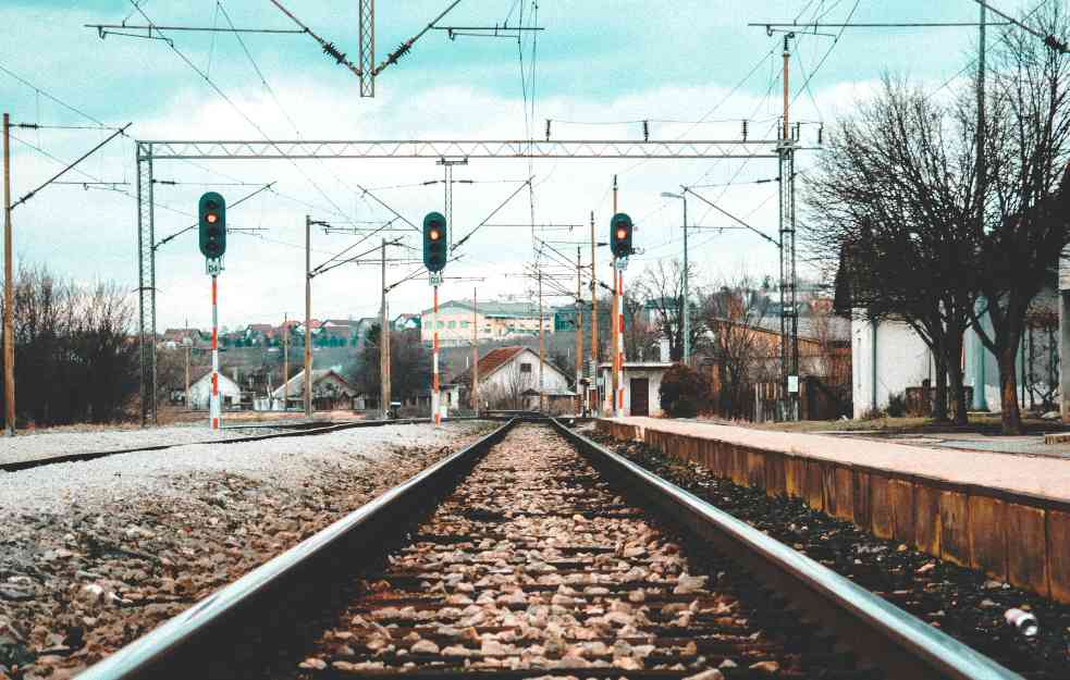 Kvar zaustavio BG voz na pruzi Beograd - Rakovica 