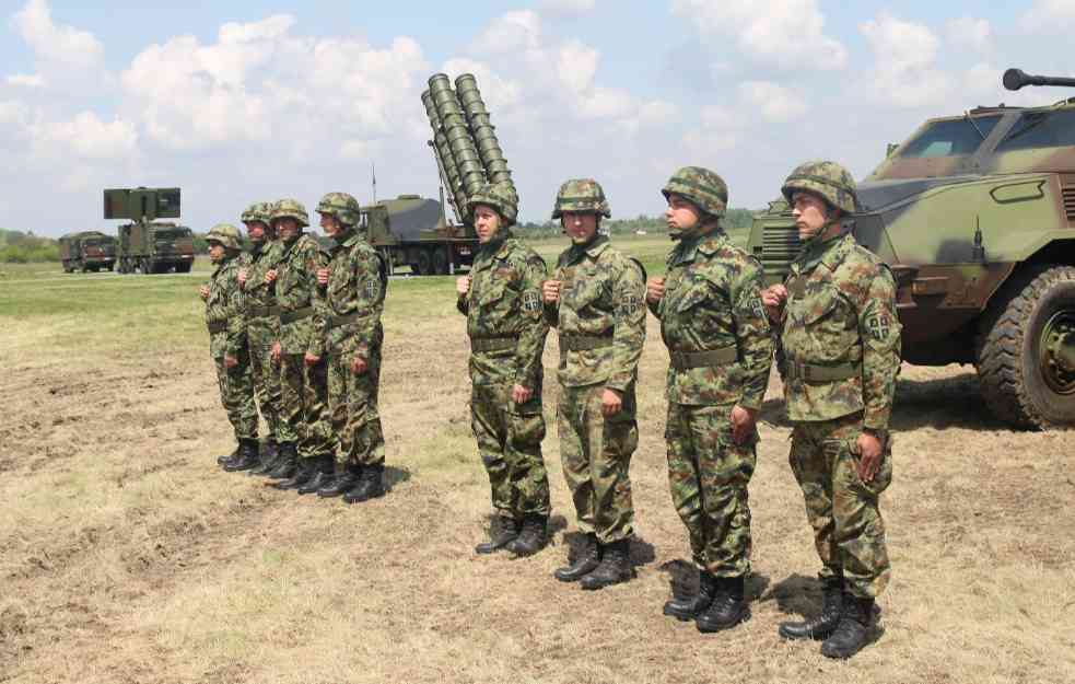 NATO postavlja trupe na srpskoj granici