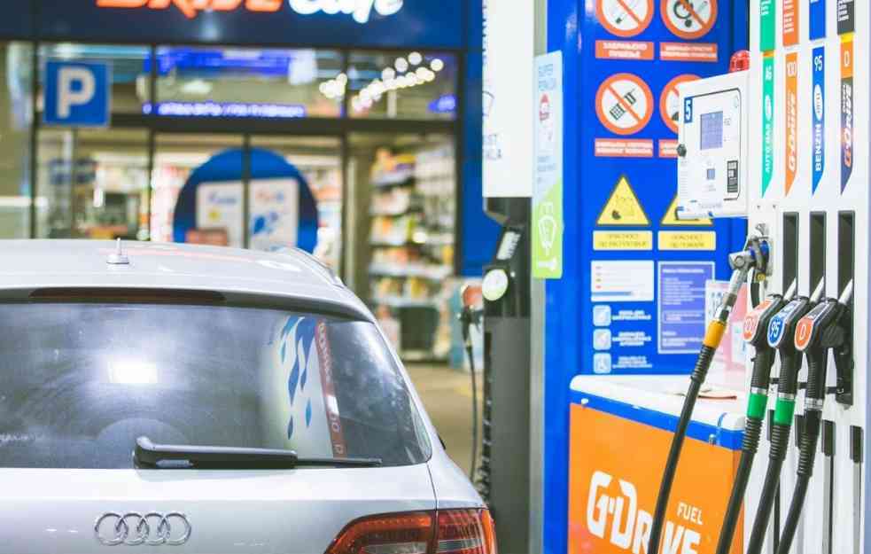 VIŠE NEMA NAZAD! PLAĆAĆEMO 250 DINARA PO LITRU: Stručnjaci saglasni - cene goriva će nastaviti da rastu, Vlada PLJAČKA SOPSTVENI NAROD