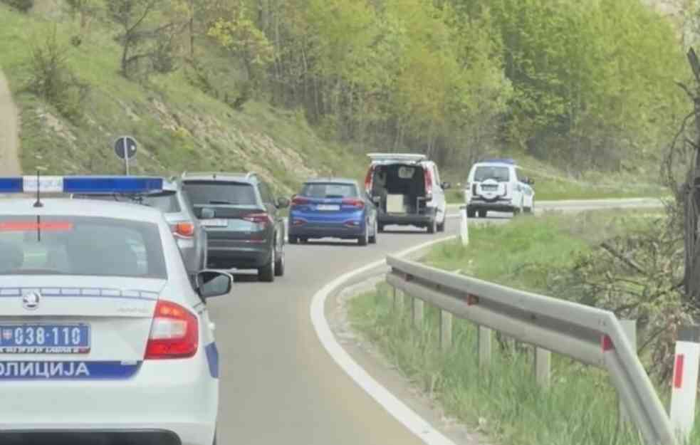 DA LI JE OTROVAN: Ekshumirano telo muftije Zukorlića, očekuje se da uskoro stigne u bolnicu u Pazaru