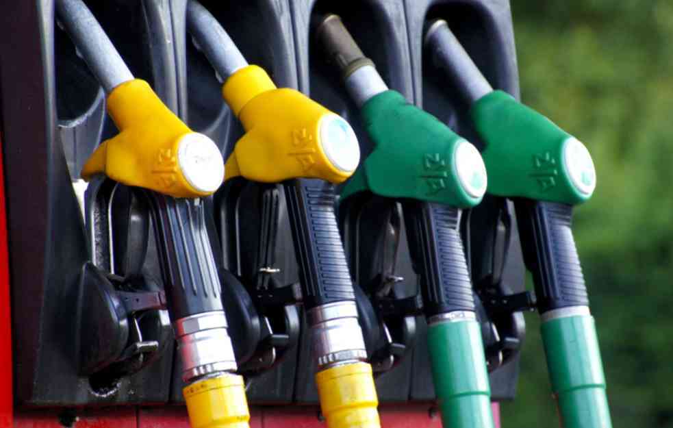 LITAR DIZELA DRASTIČNO POJEFTINIO: Ovo su nove cene goriva na srpskim pumpama