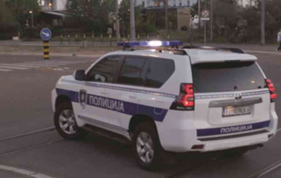 Požar u poznatom restoranu na Auto-komandi: Konobar pokušao da ugasi vatru golim rukama