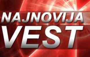 HITNA VEST! Upucan ČOVEK na VRAČARU! Napadač nosi kačket i belu majicu (FOTO)