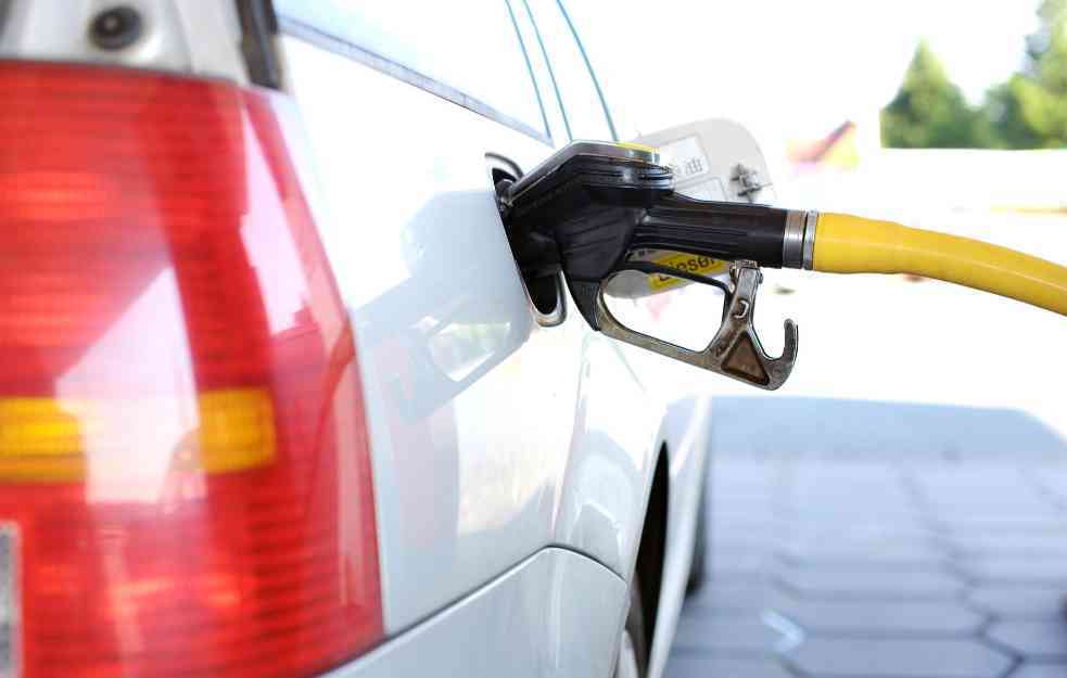 VLADA PRODUŽILA TRAJANJE UREDBE: Cene goriva i dalje će biti ograničene, evo do kada će važiti