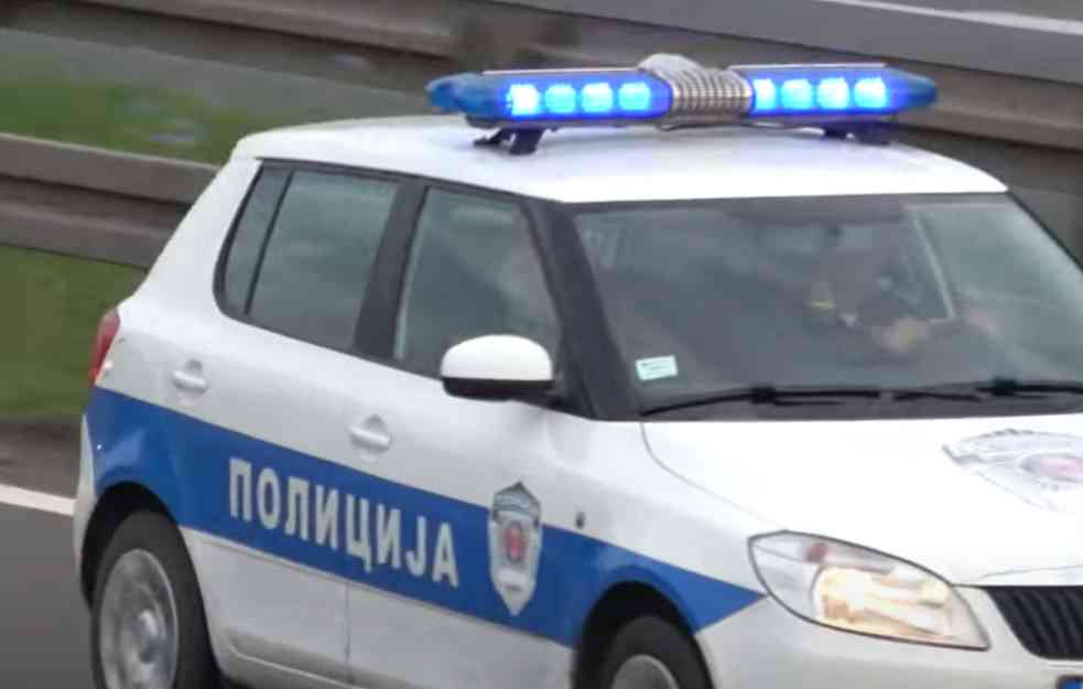 DETALJI nesreće kod STARE PAZOVE! Mladić (25) poginuo prilikom prevrtanja automobila (FOTO)