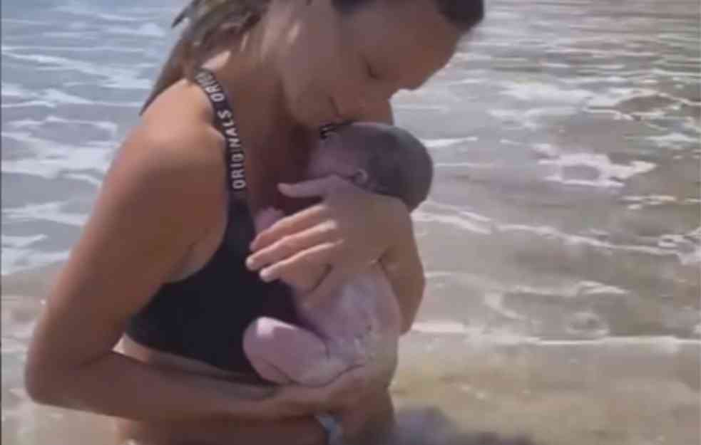 Snimak bebe koji je nastao SEKUND nakon rođenja! Žena se porodila sama u okeanu (VIDEO)