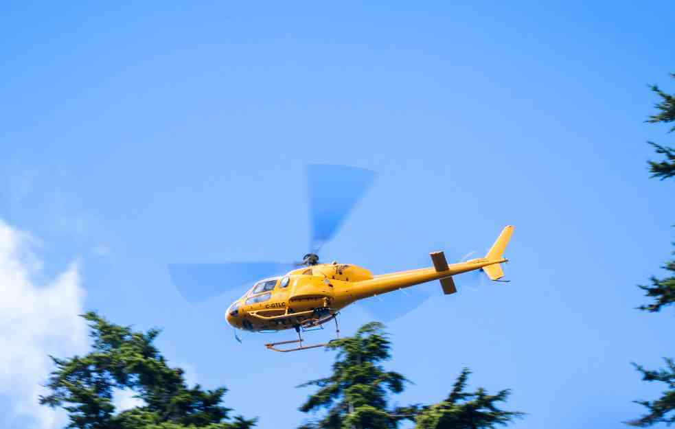 Petoro turista preživelo pad helikoptera na Baliju