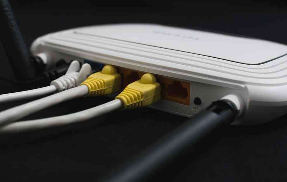 RZS: U Srbiji 88,8 odsto domaćinstava poseduje internet priključak