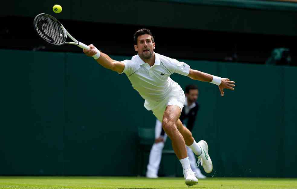 NOLE RUTINSKI: Lagano je Đoković održao tenisku lekciju mladom Australijancu