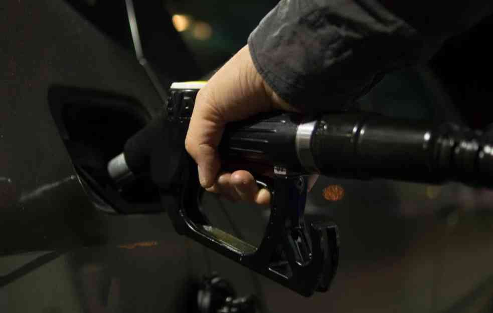 BRUKA I SRAMOTA: Beograđanin u besnom automobilu sipao gorivo, pa POBEGAO NEPLATIVŠI RAČUN