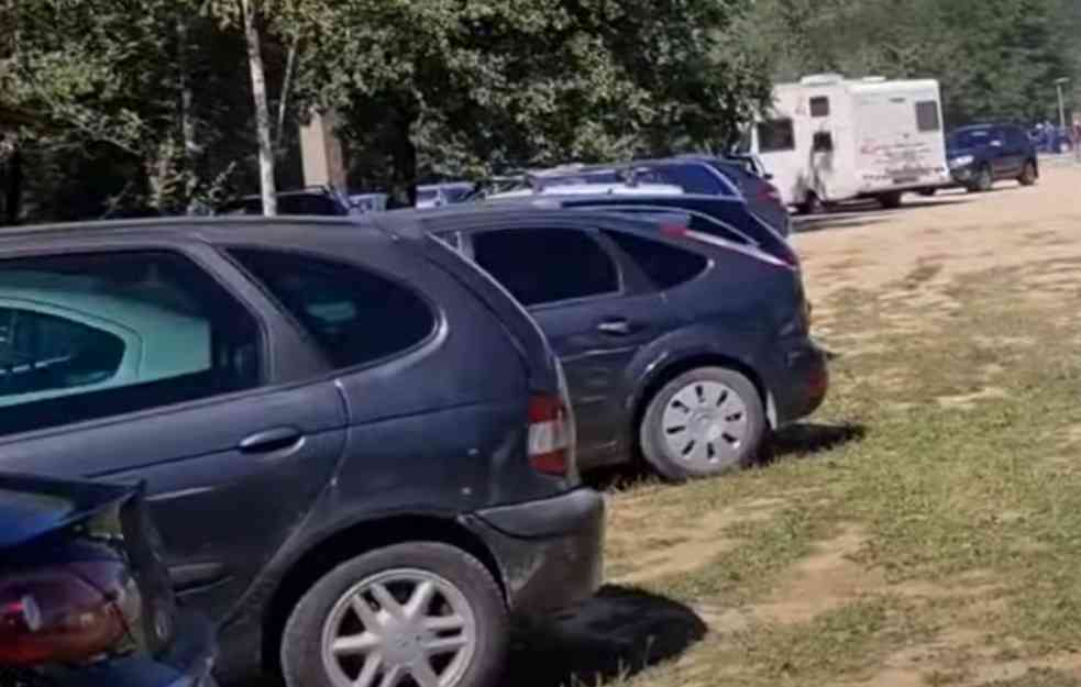 Obogatili se iznajmljujući parking ispred kuće