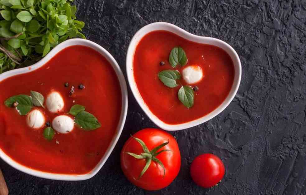 HLADNA SUPA KOJA HIDRIRA: Supa od paradajza  (RECEPT)