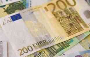 ZVANIČNI SREDNJI <span style='color:red;'><b>KURS</b></span>: Evro danas 117,38 dinara