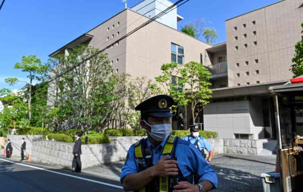 NEVIĐENI NESREĆNIK: Pijani japanski policajac izgubio istražna dokumenta sa podacima 400 ljudi