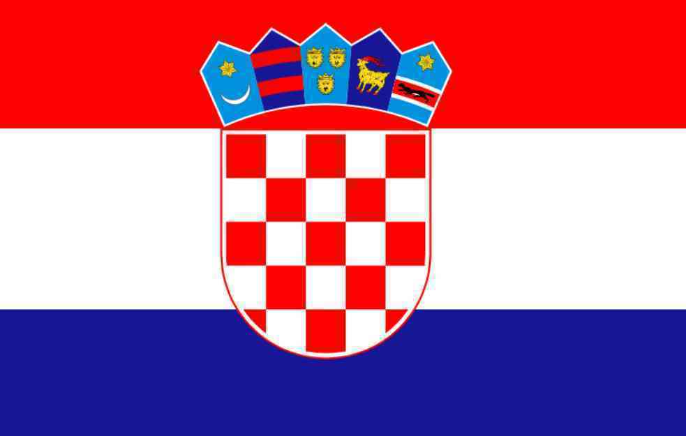 U OMIŠU! razbijena ploča o slozi Srba i Hrvata