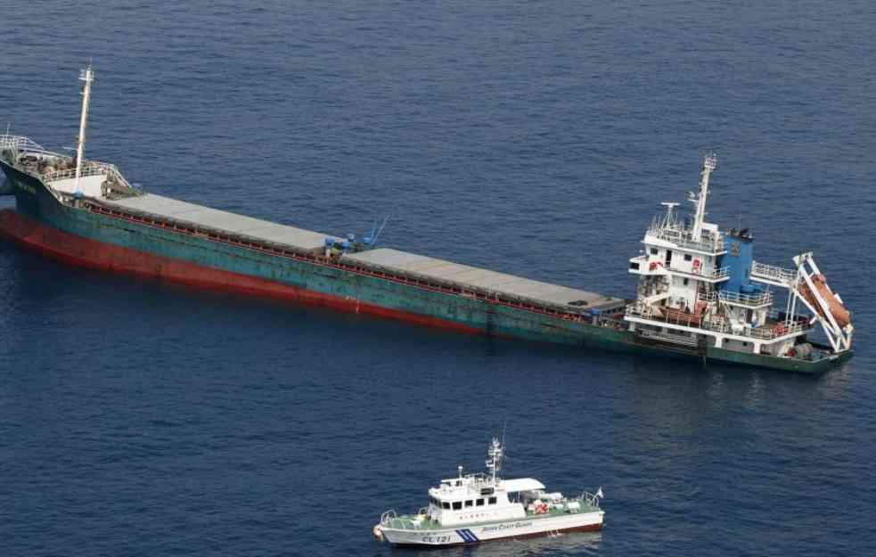 ISCURELO ULJE: Sudar tankera za prevoz hemikalija i teretnog broda kod obala Japana