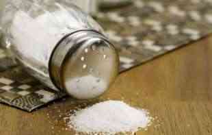 Smanjenje unosa soli za samo jedan gram sprečilo bi milione infarkta