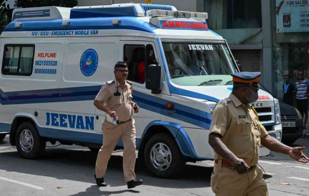HAOS U INDIJI: U sudaru najmanje devet poginulih, među njima i troje dece
