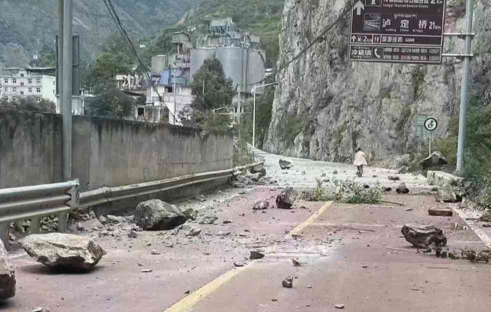 Najmanje 46 ljudi poginulo u snažnom zemljotresu u Kini