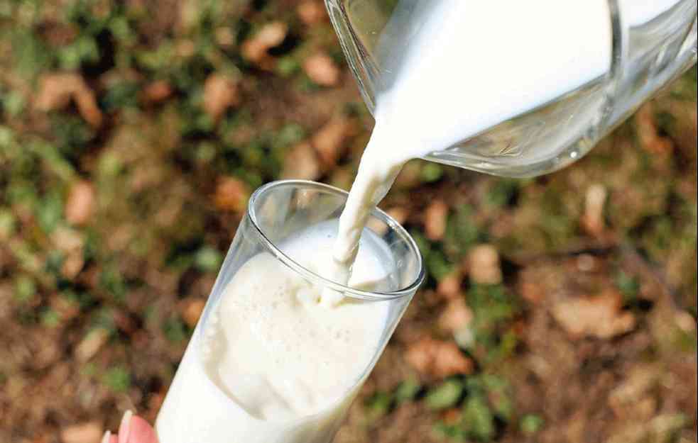 Inspekcija proverava da li se prave zalihe mleka, očekujemo stabilizaciju tržišta
