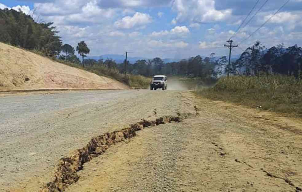 POČELI I ODRONI: Tri osobe stradale u snažnom zemljotresu na Papua Novoj Gvineji